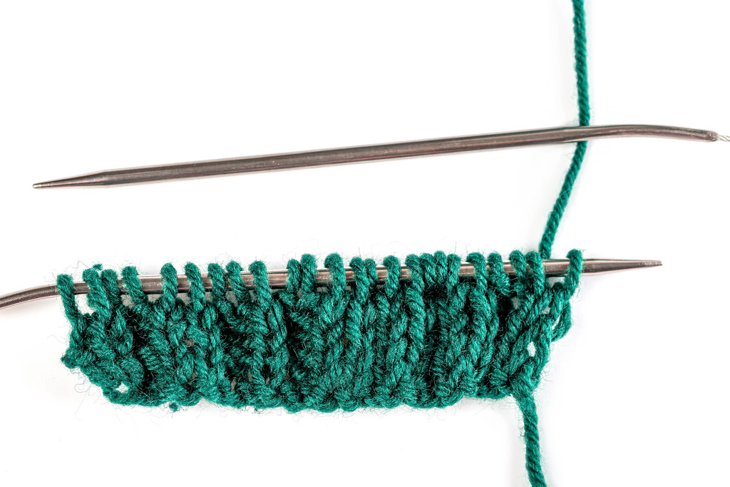 3. Troubleshooting Common Knitting Challenges: Tips and Tricks for Success
